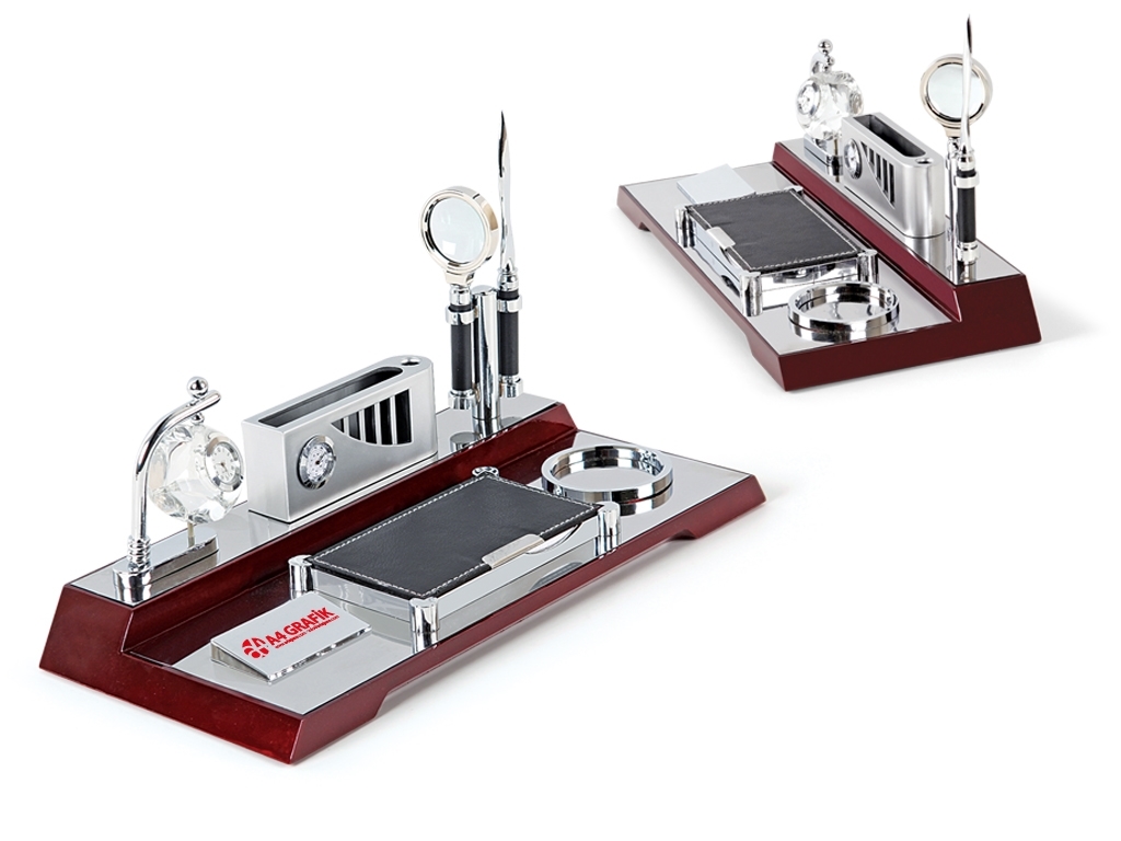 Luxury Wooden Table Set